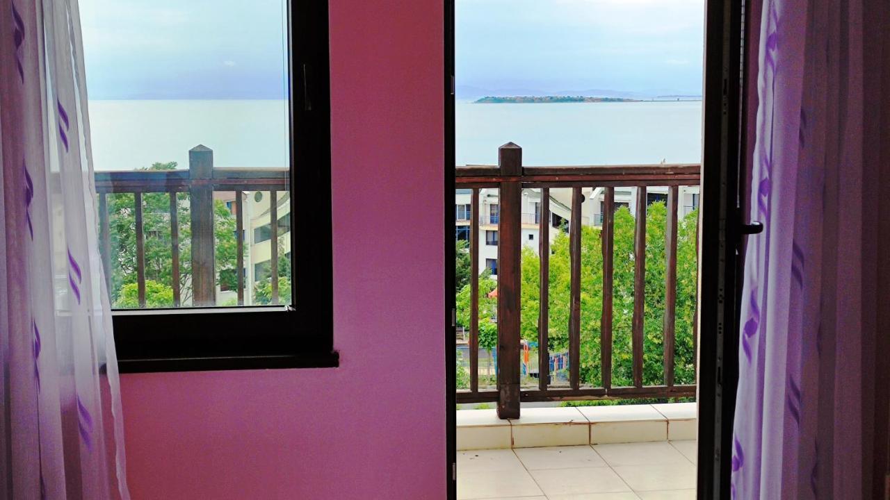 Marina Delfin Apartments - Top Location & Pet Friendly Sveti Vlas Εξωτερικό φωτογραφία