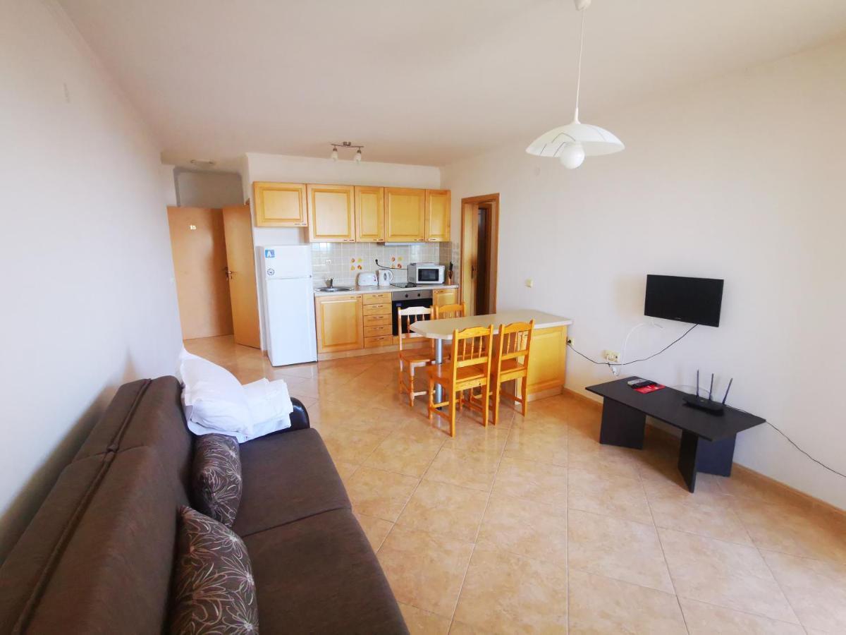 Marina Delfin Apartments - Top Location & Pet Friendly Sveti Vlas Εξωτερικό φωτογραφία