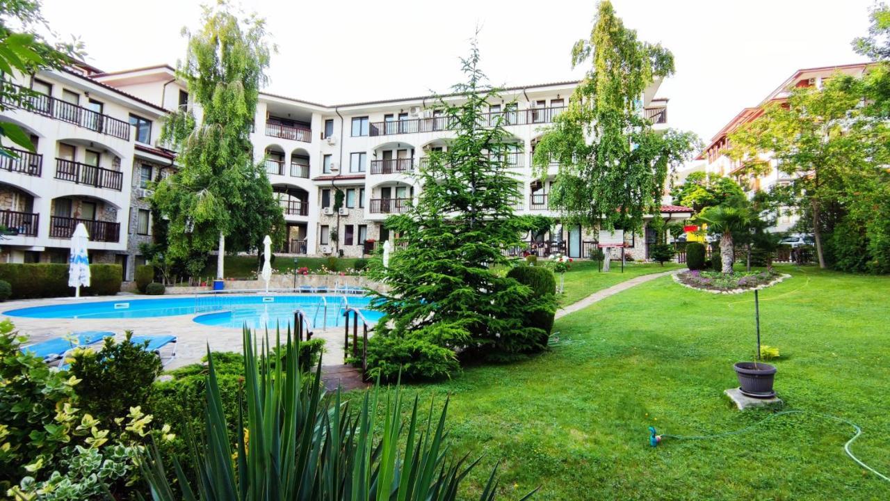 Marina Delfin Apartments - Top Location & Pet Friendly Sveti Vlas Εξωτερικό φωτογραφία