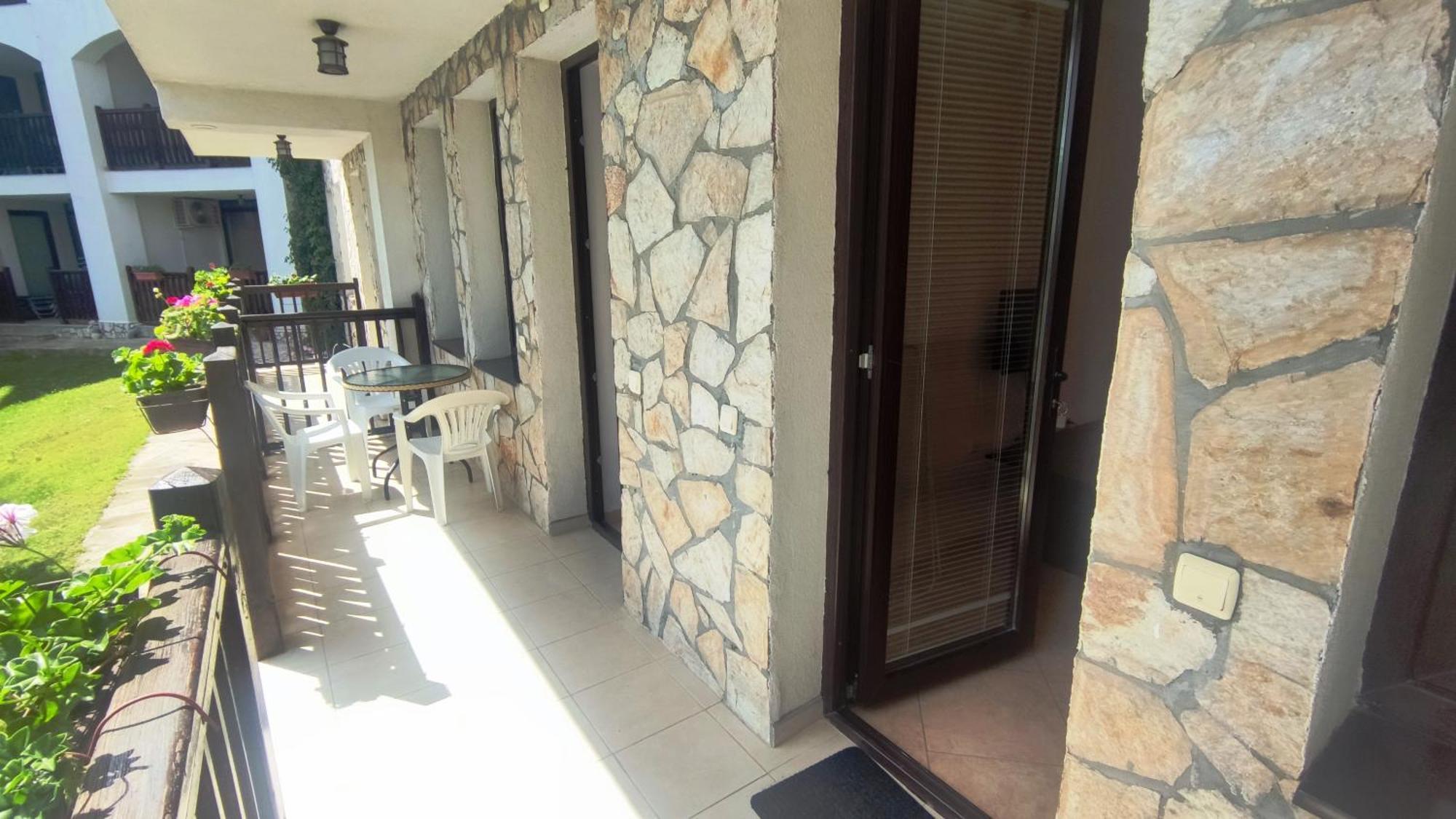 Marina Delfin Apartments - Top Location & Pet Friendly Sveti Vlas Εξωτερικό φωτογραφία