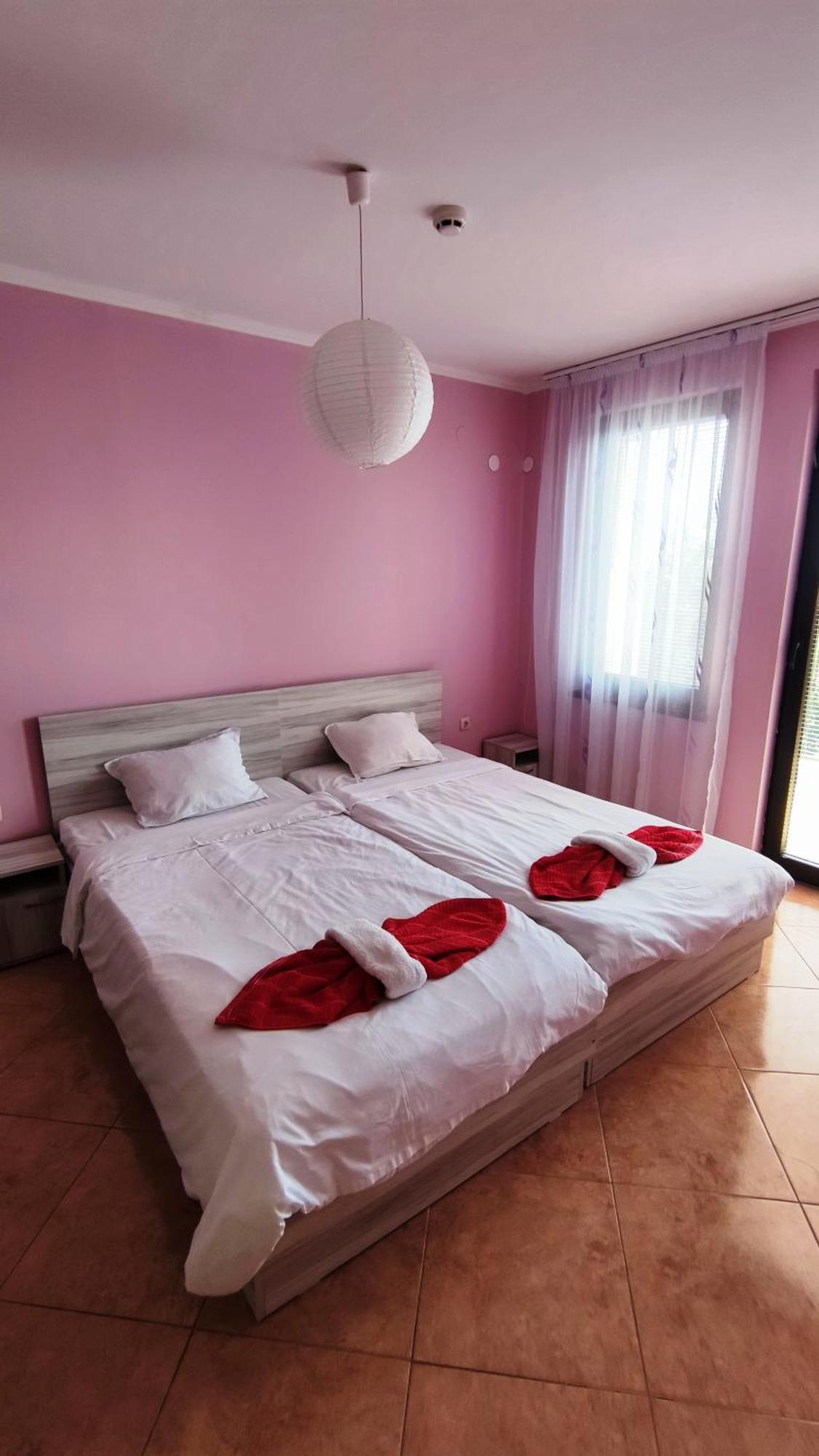 Marina Delfin Apartments - Top Location & Pet Friendly Sveti Vlas Εξωτερικό φωτογραφία