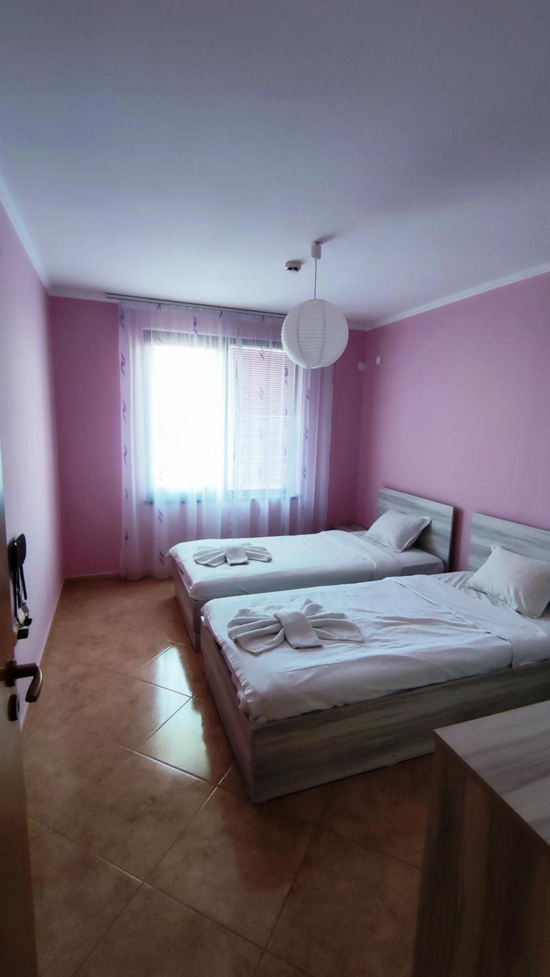 Marina Delfin Apartments - Top Location & Pet Friendly Sveti Vlas Εξωτερικό φωτογραφία
