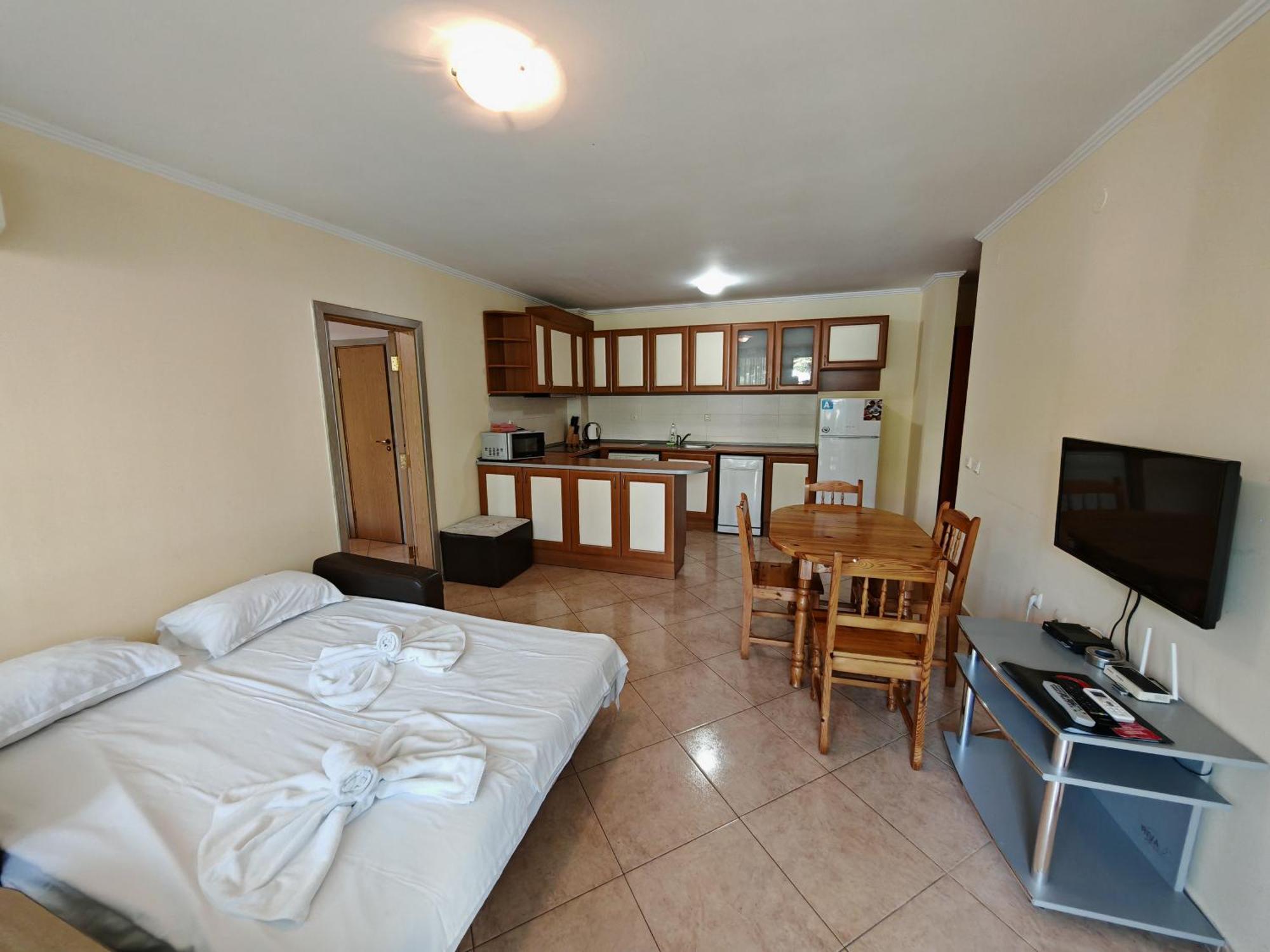 Marina Delfin Apartments - Top Location & Pet Friendly Sveti Vlas Εξωτερικό φωτογραφία